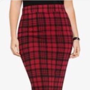 Torrid  Plus Size 2 Red Plaid Pencil Skirt